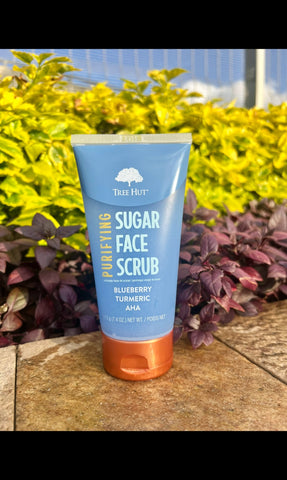 Tree hut purifying face scrub